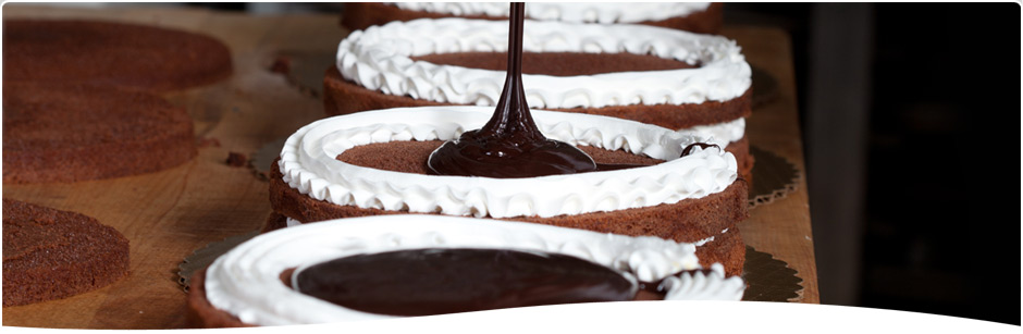 LuLu Super Roll Vanilla 2 x 360 g Online at Best Price, Cakes & Pies